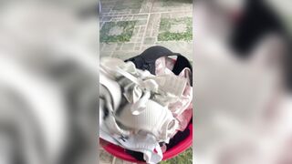 mò quần lót của các em gái dễ thương