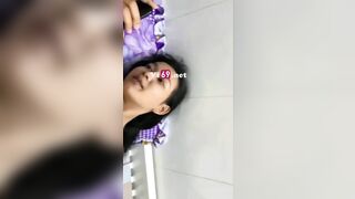 Em gái vú to đeo khuyên bướm chơi bạo gọi cả video với bạn vừa chịch 2