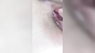 Em gái ngực khủng khỏa thân trên giường