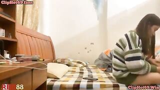Thg chú Súc vật, Dùng 100 cốc Trà sữa Gạ con cháu HS Djt nhau sướng vl