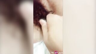 Nhét cá vô bướm em cho nó độc lạ