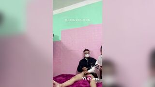 Thương đen và em trai mới lớn mút bắn đầy bụng