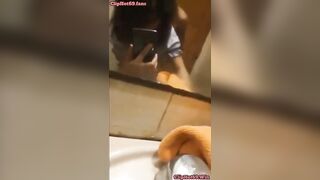Lén vào Phòng Tắm con bạn Đang Rửa Lồn Djt Nhau Rên rỉ khẩu dâm sướng vl