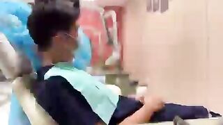 Thg sửa Đèn Khốn nạn, Bóp Vú Hấp dâm chủ Nhà Lồn múp đang chạy Deadline