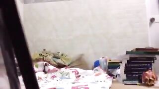 Quay lén, Con chị họ Thay quần áo trước mặt em HS bị nó djt tung bướm nát lồn
