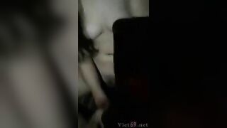 Cặp đôi tìm cảm giác kích thích địt nhau ngay trong xe