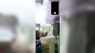 Lén ck iu cho trai trẻ xem tắm.hii