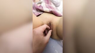 Gái xinh bị anh trai cu to dụ làm tình