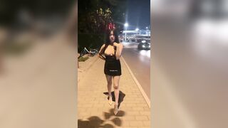 Vợ chiều chồng ra đường ở chuồng
