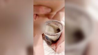 Vú nặng ra nhiều sữa vậy