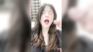 Dùng ai bắn Tinh lên mặt học sinh cấp 2