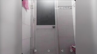 Sex Võ Hạnh Nguyên 2ka10 Trước Khi Tắm Phải Tự Sướng