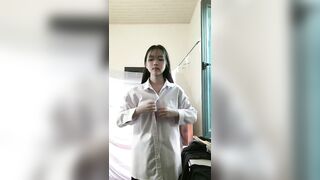Bé học sinh non tơ. Thơm ngon, bướm hồng mặt non 5