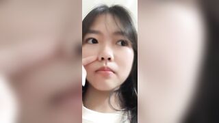 Bé học sinh non tơ. Thơm ngon, bướm hồng mặt non 8
