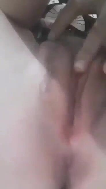 Có cj nào chéo với pé không