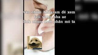 Gái mới lớn thủ dâm