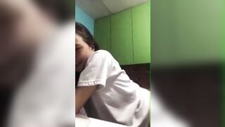 Thằng em họ được chị gái hàng xóm cho địt sướng hết cả cặc tê cả lồn