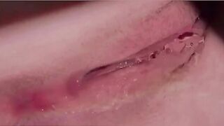 Lồn dâm rỉ nước