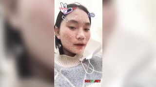 Em sinh viên vú to lồn múp thủ dâm khoe hàng địt nhau với anh trai cặc to
