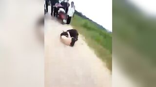 Đánh ghen lột đồ Thanh Hóa