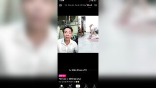 Trả kèo  pk thà  chai nước vào mu