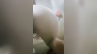 em gái mới lớn tự sướng