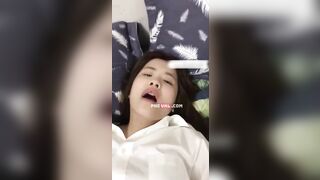 Em học sinh cấp 3 chubby vú to lồn múp mới lớn đã thèm cặc siêu dâm