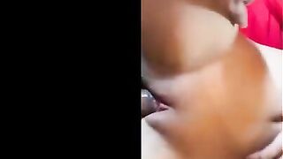 Em học sinh 2k9 mình dây hàng non mới lớn đã địt nhau dâm đãng với trai cặc to