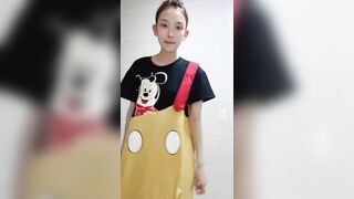 Em rau khoe hàng thủ dâm vú to lồn non siêu dâm gạ địt