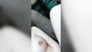 Nhìn cái môi nhỏ em gái xinh xắn