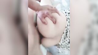 Sex Nhờ Anh Hàng Xóm Chữa Giúp Cái Lồn Ngứa Ngáy Do Thiếu Hơi Trai