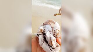 EM vợ ra biển mà cứ nhầm toilet ,,hahhaah