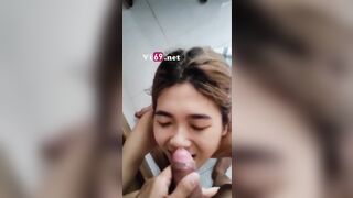 Chịch mà em cứ trêu anh nhấp nhả không chịu đút vào lần nào cũng xuất hết lên mặt em 3