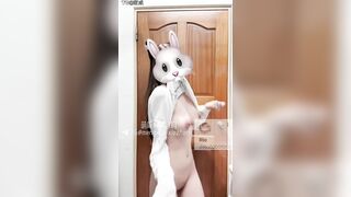 Em gái lồn ko lông nhảy cực ngon