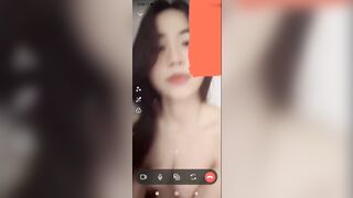 Call video gạ e người yêu rau non nghe lời xoa vú cởi đồ móc lồn thủ dâm P2