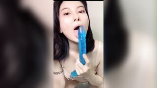 Múi Mít Trà My 2ka9, Trộm Sex Toy của mẹ Bú Mút Thủ dâm bị phát hiện