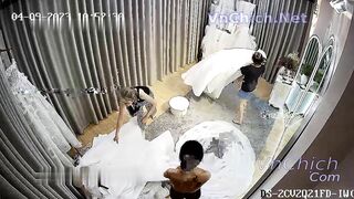 Clip Sex Hack Camera Tiệm Váy Cưới Lộ Cảnh Cô Dâu Thử Váy