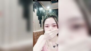 Bigo những pha lộ vú của các em IDOL