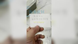 Bú lồn rồi địt trần bắn ngập lồn rậm lông của em họ xinh đẹp