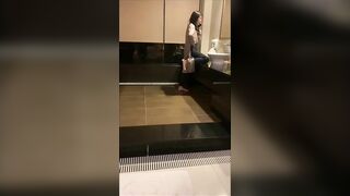 Cô bạn gái cực sexy trong bộ đồ ngủ khiêu dâm