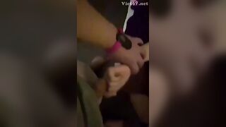 Đi massage mà được mò vú sờ lồn chị khách
