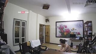 Idol Tiktoker Htuoi05 lộ clip Khoả thân Thủ dâm ở Nhà bắn nước