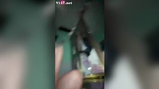 Người nhỏ nhắn em không có gì ngoài mông và vú 2