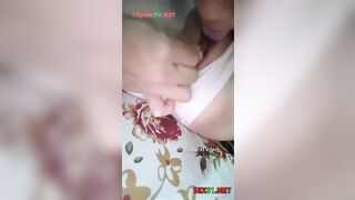 Xé quần lót địt con cháu Họ chuopy Học sinh Say Rượu xuất tinh vào lồn