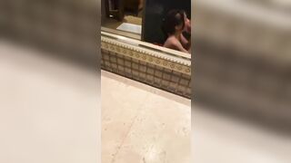 bé sinh viên thích làm tình trước gương