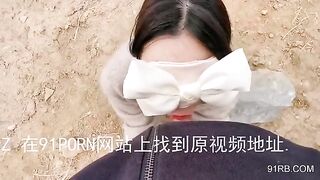 Lần đầu em đi khách nước ngoài nên còn ngại ngùng chưa quen 3