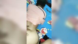 Đụ em chãy nước lồn