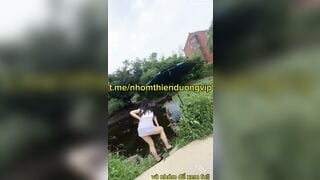 Trả kèo thua phải ở truồng đi học