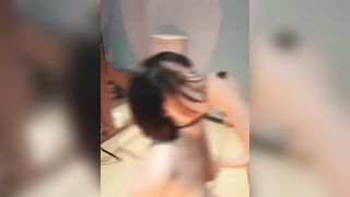 Bạo dâm con bạn thân vú to lồn ngon rên la dâm đãng kích thích