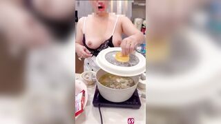 Bác họ chiều cháu, Nấu ăn Cho bóp Vú sờ Lồn liếm Dâm thuỷ mà ko cho dkt